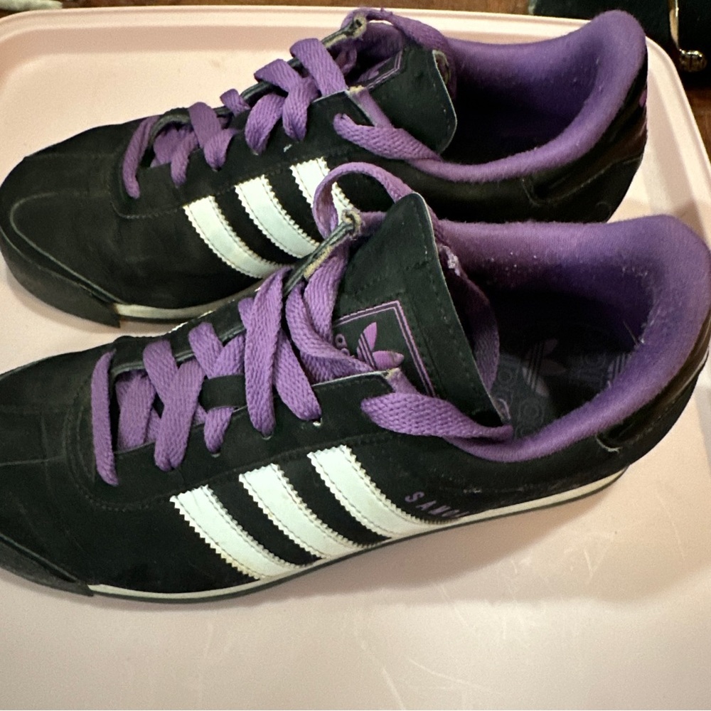 Adidas samoas black & purple